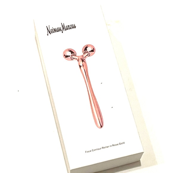 NEIMAN MARCUS Face Counter Roller in Rose Gold - Picture 3 of 8